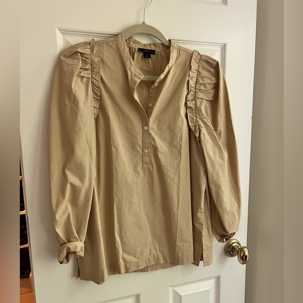 Like New! J Crew size S button up blouse